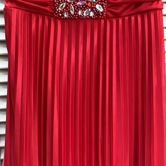 My Michelle Formal Dress - Picture 3 of 9